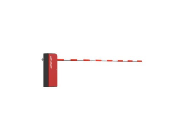 Barrier gates with straight boom pole